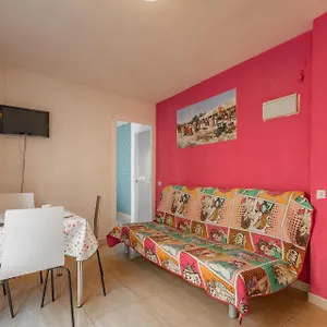 Duque Center Premium Suites, Free Parking Apartamento